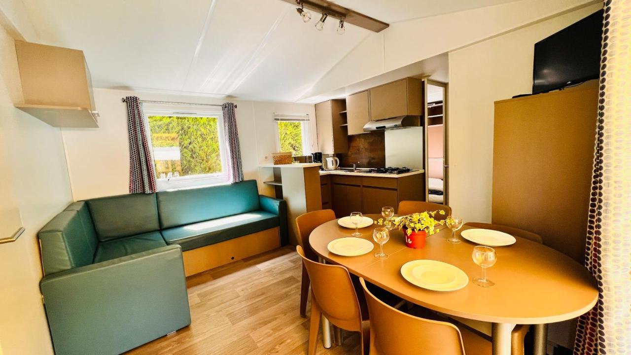 Camping Country Park Touquin - Site Officiel - Next To Disneyland Paris 外观 照片